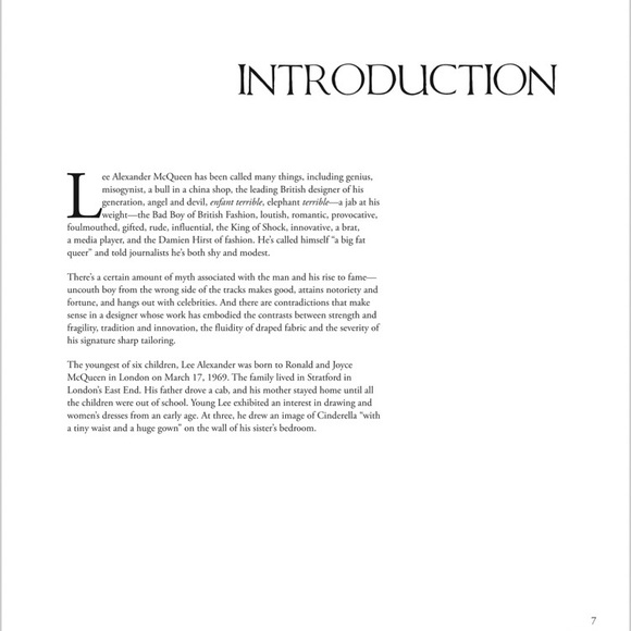 Alexander McQueen: Evolution - Mint Condition - Picture 4 of 6